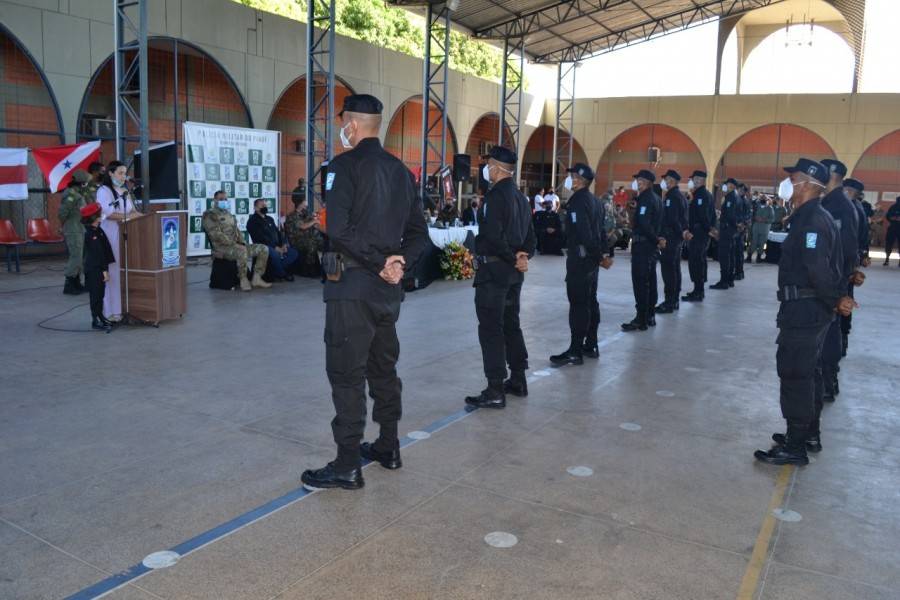 Comandante da PMPI chama de canalha autor de fake news sobre "militar desleal tem que ser fuzilado"
